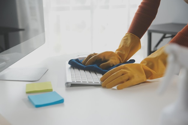 Service de nettoyage des bureaux Vendeur Bureau de pulvérisation Hygiène du lieu de travail