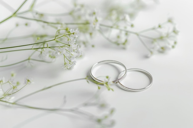 Set de fleurs pour l'anneau de mariage