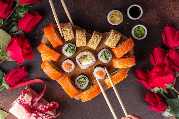 Set de sushis pour le dîner de la Saint-Valentin