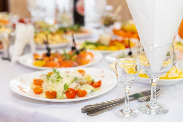 Set de table pour mariage ou autre dîner avec traiteur