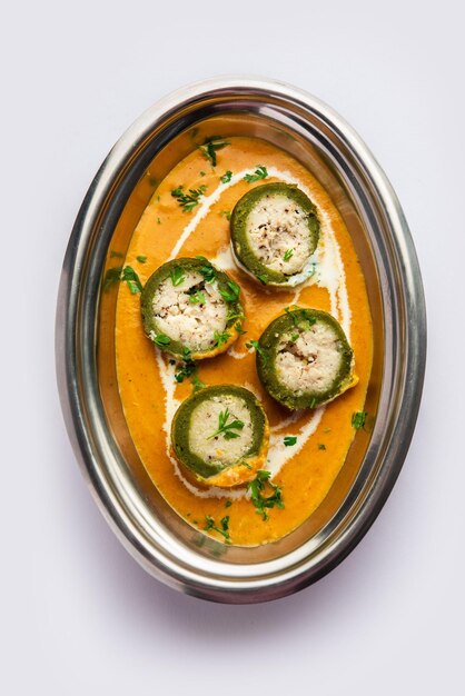 Shaam Savera est un curry de kofta aux épinards où la farce est à base de paneer et la kofta à base d'épinards