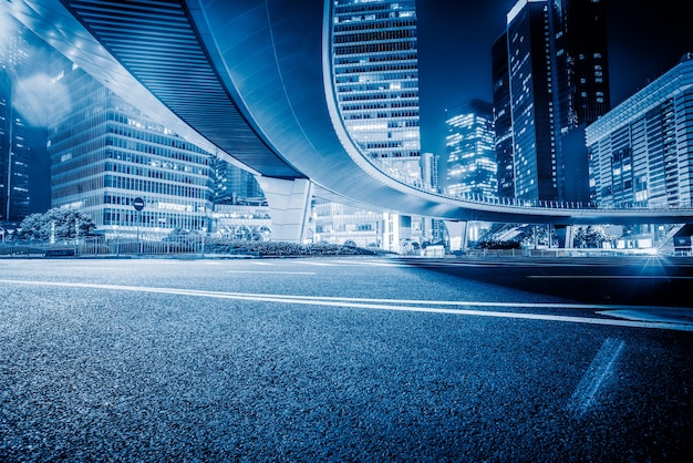 Photo shanghai, le bund, le bâtiment et le trafic routier, le bleu de la technologie, les images d'arrière-plan