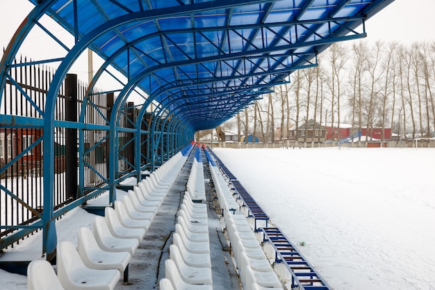 Siège sur les tribunes en hiver