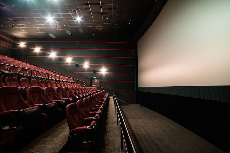 Photo sièges vides dans une salle de cinéma