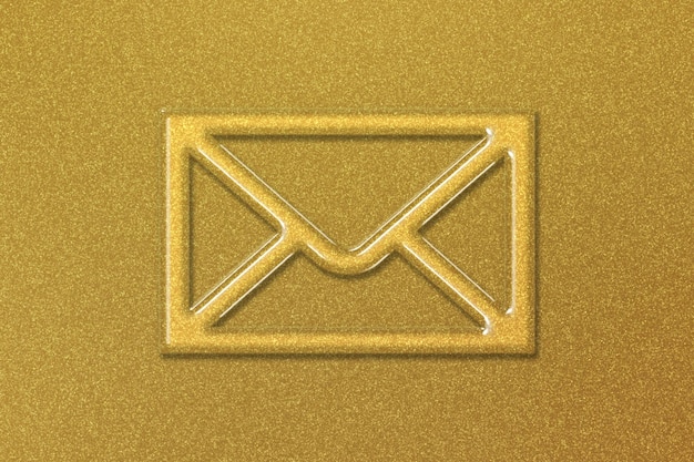 Signe de courrier, symbole de courrier, icône de courrier électronique, fond d'or