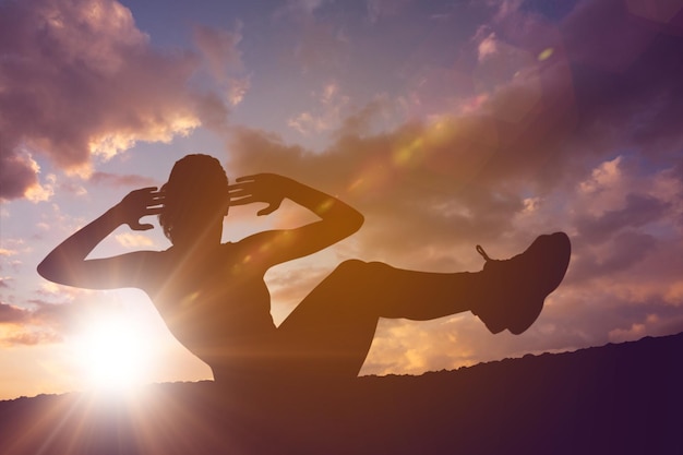 Photo silhouette de personne en forme