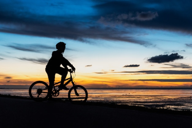 Silhouette de vélo