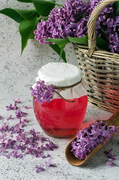 Photo sirop de fleurs de lilas