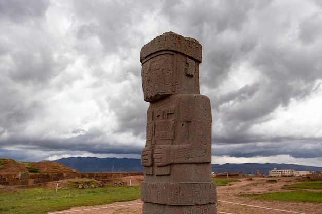 Le site du patrimoine mondial de l'UNESCO de Tiwanaku, un site pré-inca près de La Paz en Bolivie, Amérique du Sud