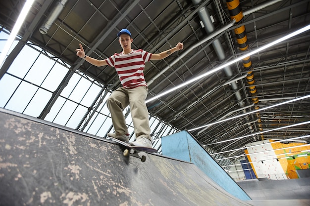 Skateboard adolescent