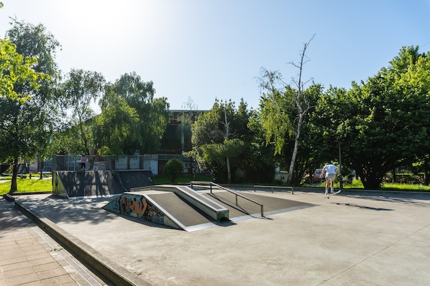 Skatepark dans la commune de Lezo, la petite ville côtière de la province de Gipuzkoa, Pays Basque