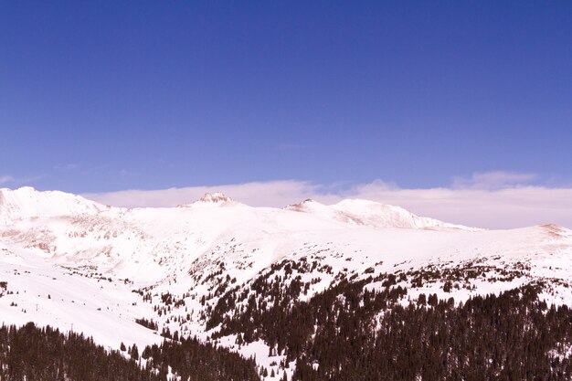 Ski à la station de ski de Loveland, Colorado.