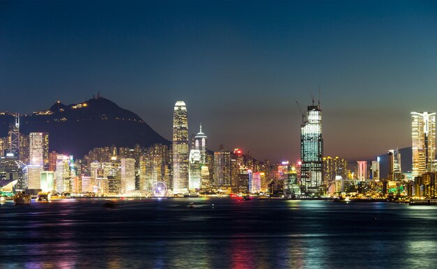 Skyline de Hong Kong dans la nuit