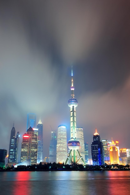 Skyline de Shanghai la nuit