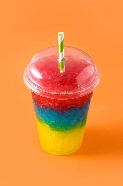 Slushie colorée de différentes saveurs