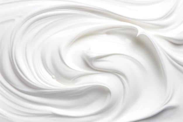 Le smear texturé à base de crème cosmétique infusée de céramides sur fond blanc isolé contient également