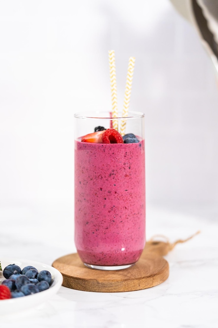Photo smoothie aux baies mélangé