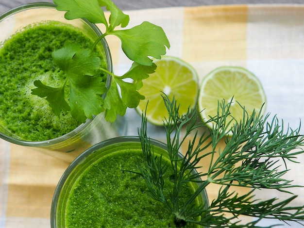 Smoothie frais à l&#39;avocat