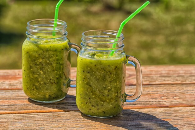 Smoothie vert végétalien