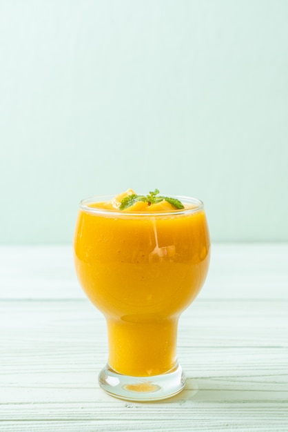 smoothies à la mangue fraîche