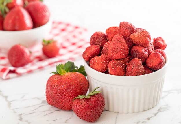 snack de fraises séchées