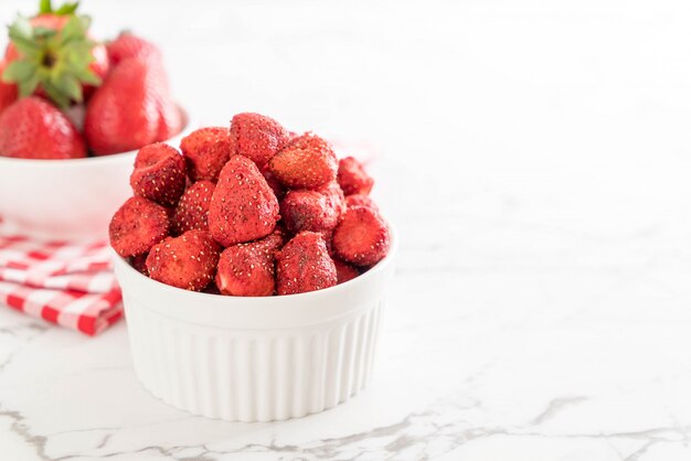 snack de fraises séchées