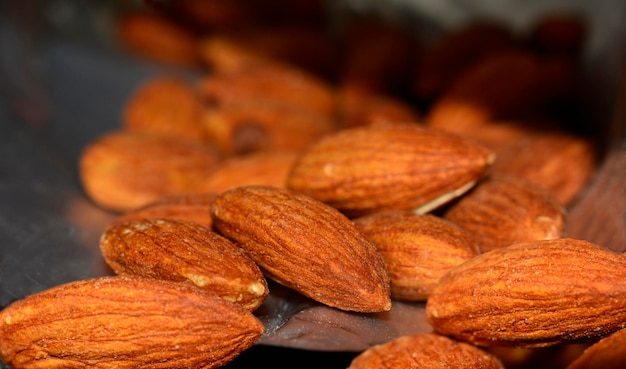 Snack-noix aux amandes et aux amandes