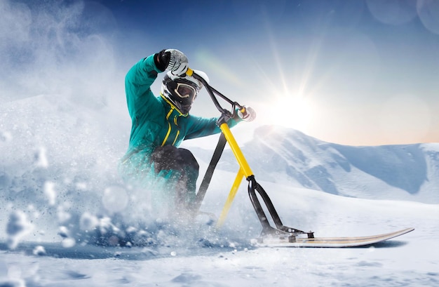 Snow scoot Snow bike Sports d'hiver extrêmes