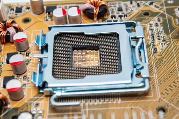 Socket de processeur CPU vide avec broches sur la carte mère