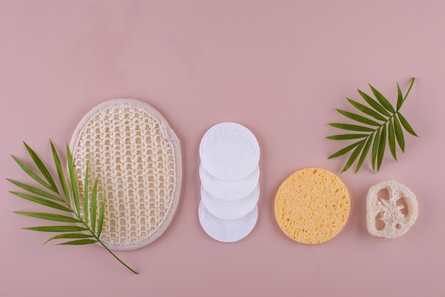 Les soins de la peau réutilisables accessoirisent le concept de mode de vie durable zéro déchet