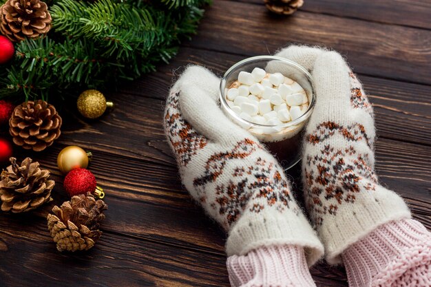 Photo soirée de noël confortable avec mise à plat de cacao