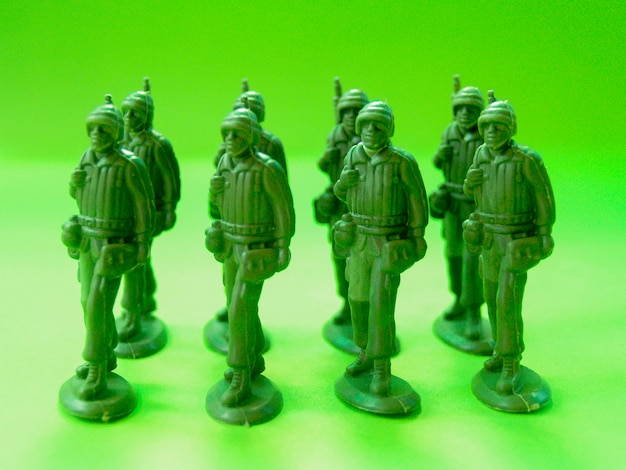 Photo soldats de plomb en plastique vert