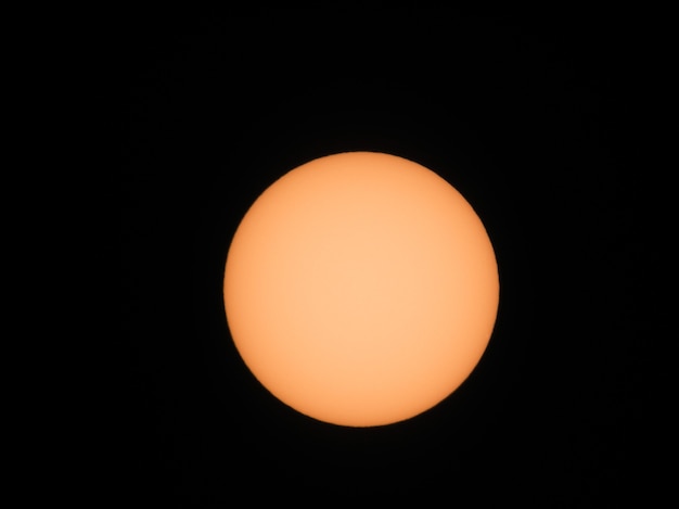 Soleil vu au télescope