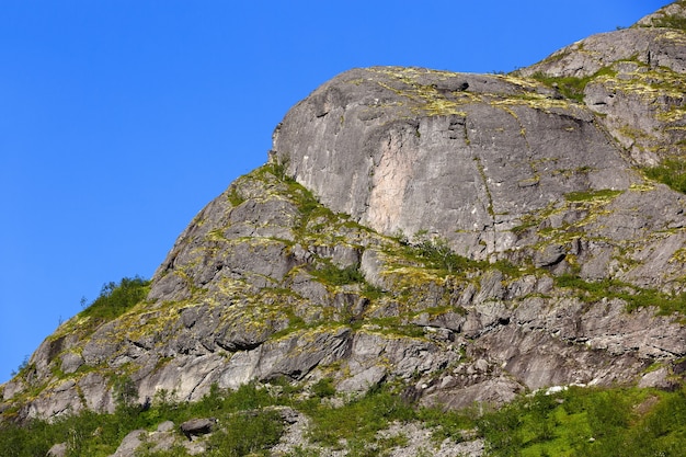 Les sommets des montagnes, Khibiny et ciel nuageux