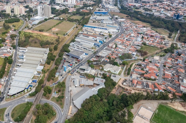 Sorocaba Sao Paulo Brésil vers août 2022 ville de Sorocaba image aérienne ville vue d'en haut par drone