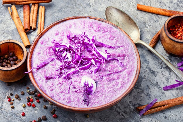 Soupe au chou rouge