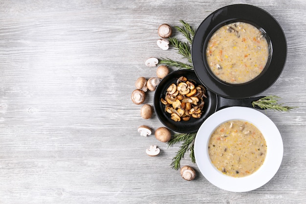 Soupe aux champignons