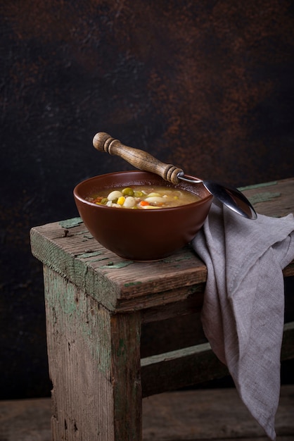 Soupe aux légumes et viande hachée