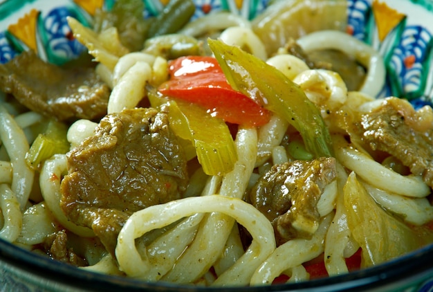 Soupe aux nouilles ouïgour Lagman close up