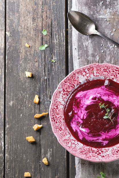 Soupe à la crème de betterave