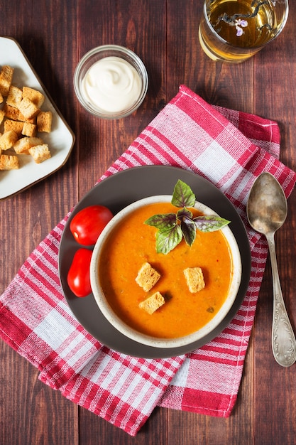 Soupe à la crème de tomate