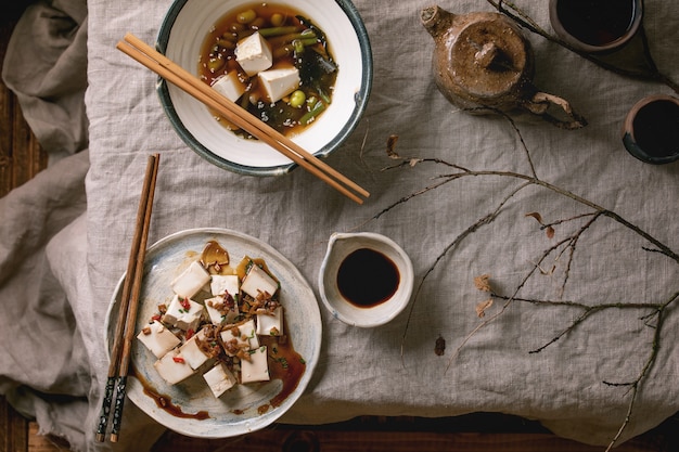 Soupe miso au tofu