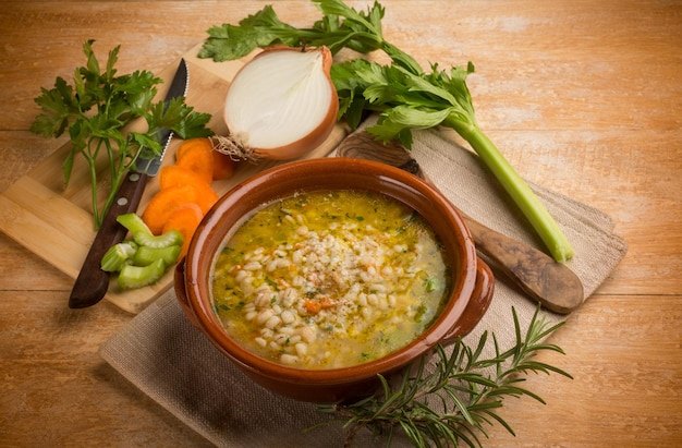 Soupe d'orge aux légumes