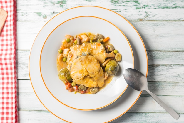 Soupe de poisson aux légumes