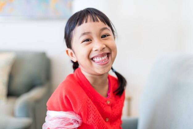 Le sourire d'une jolie fille