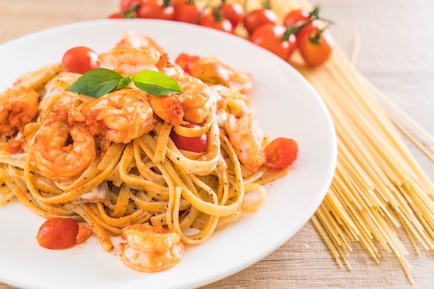 Photo spaghetti aux crevettes