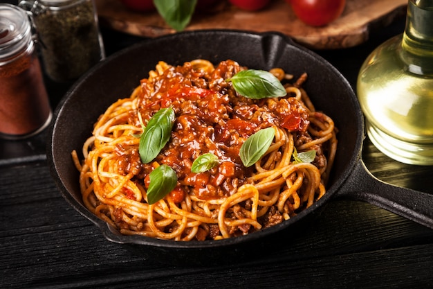 Photo spaghetti bolognaise traditionnelle