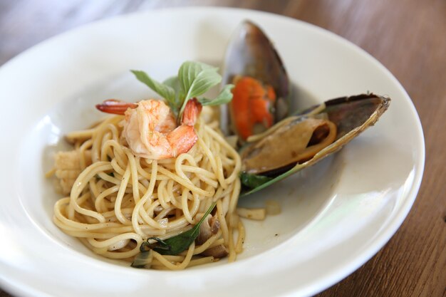 Spaghetti fruits de mer aux épices