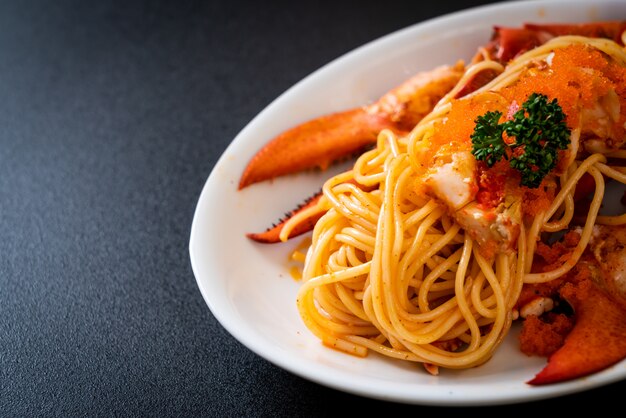 spaghetti de homard aux oeufs de crevettes