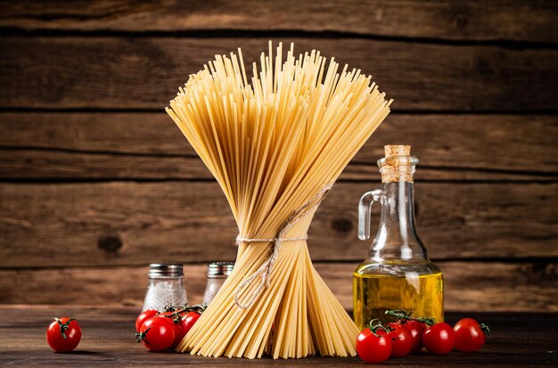 Spaghetti sec aux tomates cerises